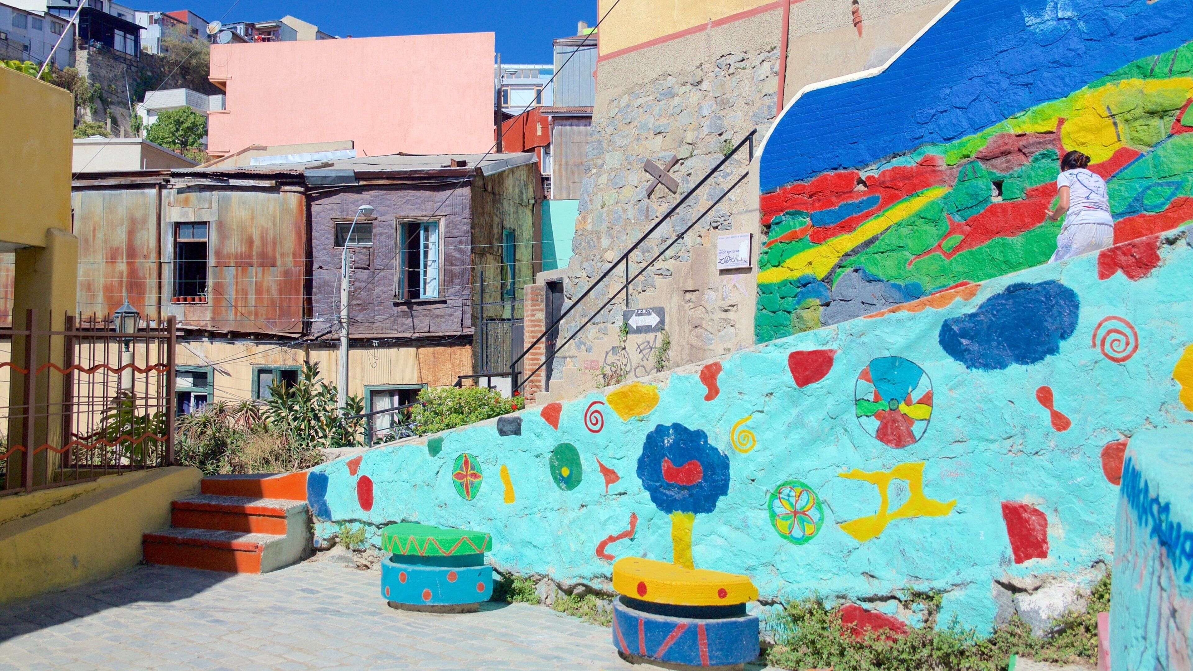 Bảo tàng ngoài trời Valparaiso cho thấy thành phố và nghệ thuật đường phố