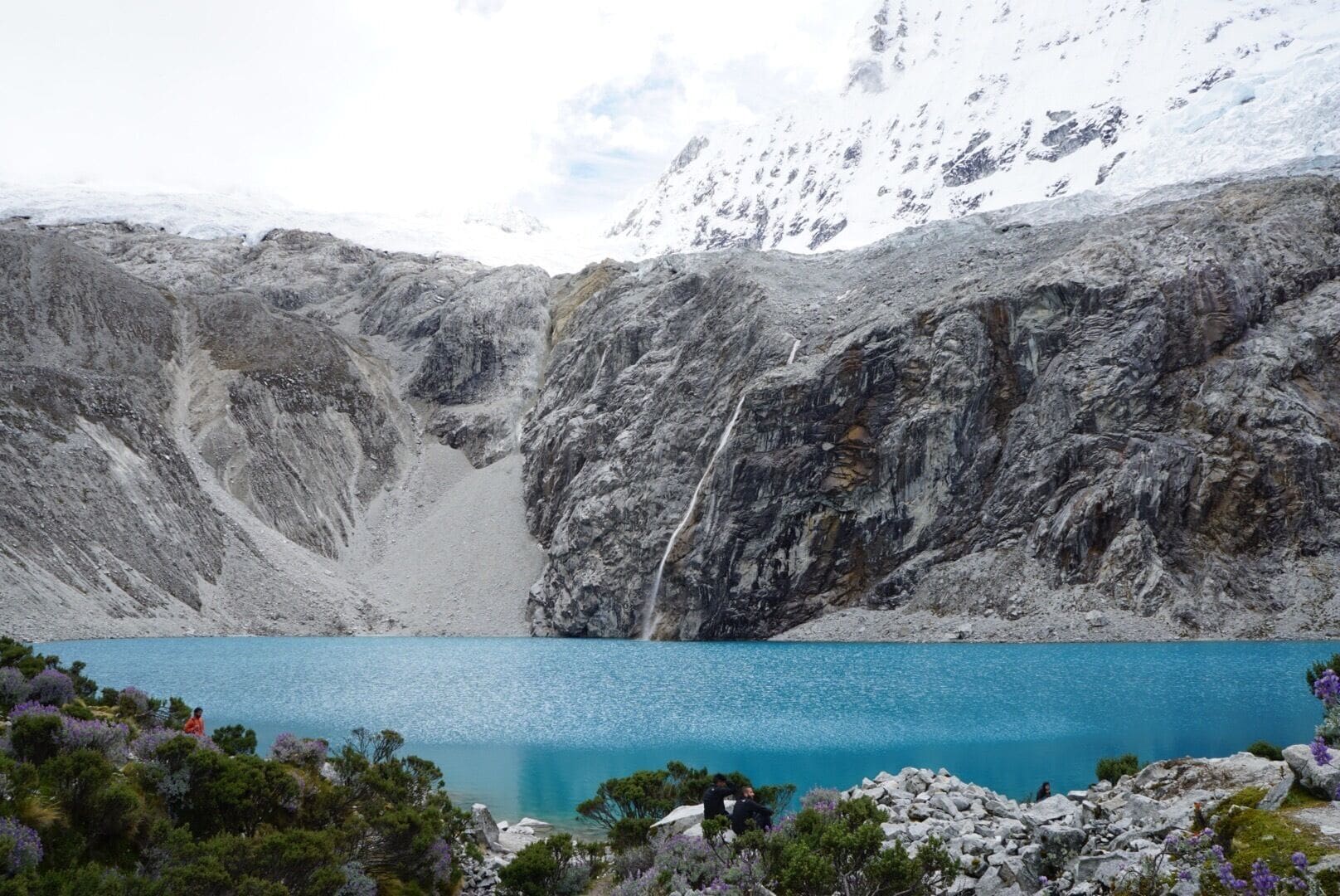 Look at the beautiful color of Laguna 69. It was the most difficult hike in my life due to this lake is located 4600m high. 
- June 2016