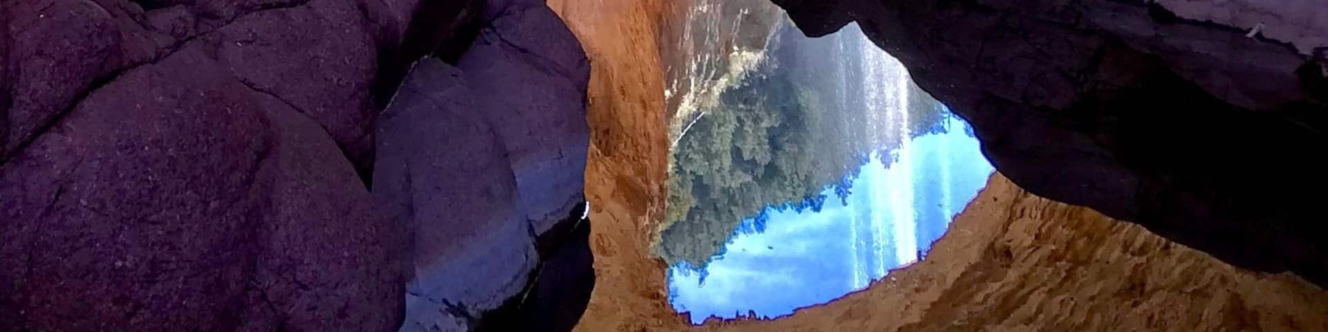 Such a beautiful place! Tonto Natural Bridge is a natural arch in Arizona, USA, that is believed to be the largest natural travertine bridge in the world. Pictures shot by iPhone 📱 7+
