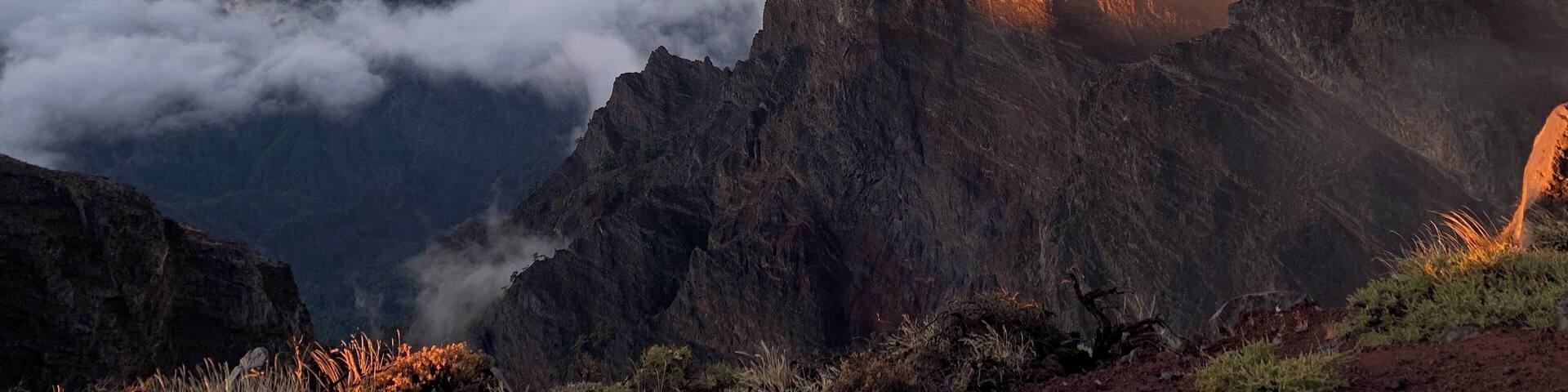 The highest place on the island of La Palma this vista has some of the most incredible views you will see in the Canary Islands. With walking and hiking trails that connect all throughout the island this area is a photographers dream.