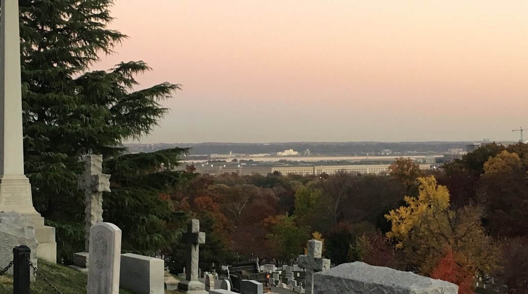 Just out there is the pentagon 😘 #pentagon #ArlingtonCemetery