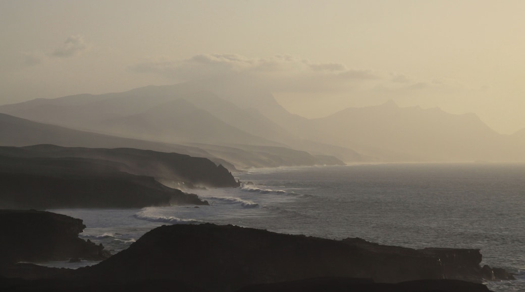 La Pared Coast evening