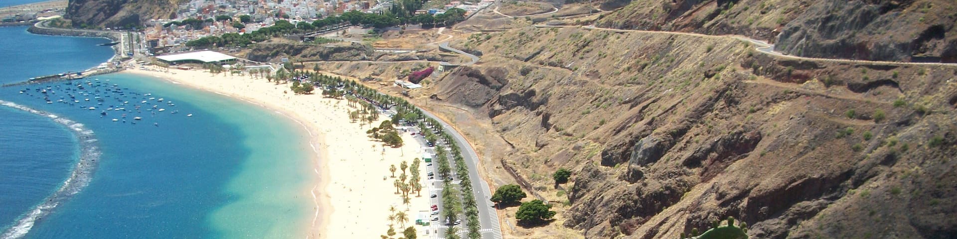 The beautiful beach of San Andrés to the north of Santa Cruz de Tenerife. Very green and tropical here. This is in great comparison to the arid desertified region in the south of the Island. I find that Tenerife is an island of two halves...