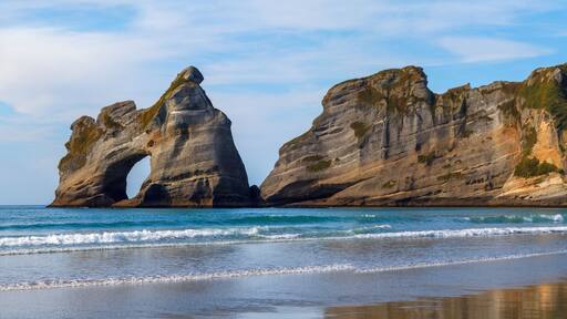 Wharariki Beach and Archway Islands panoramic view, Golden Bay, New Zealand