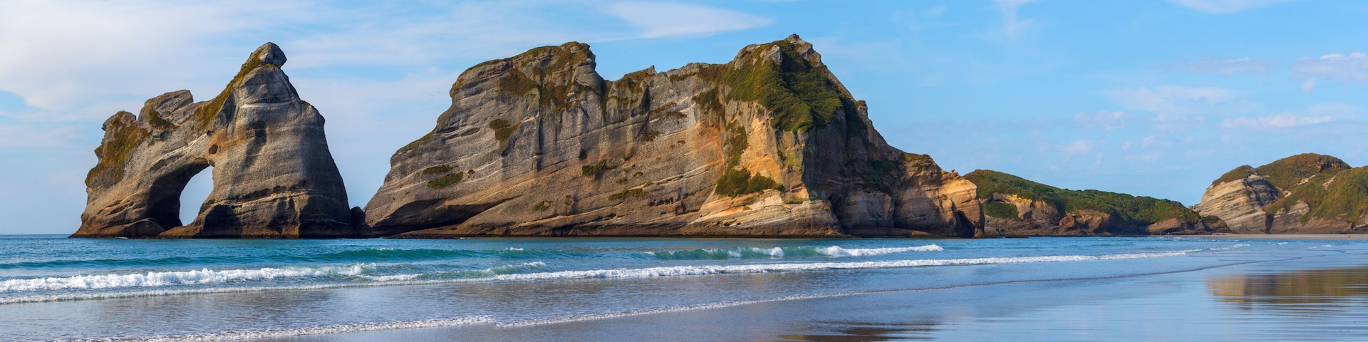 Wharariki Beach and Archway Islands panoramic view, Golden Bay, New Zealand