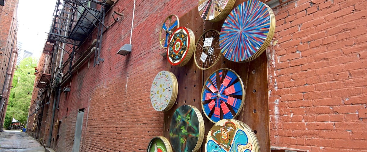 Pioneer Square showing outdoor art