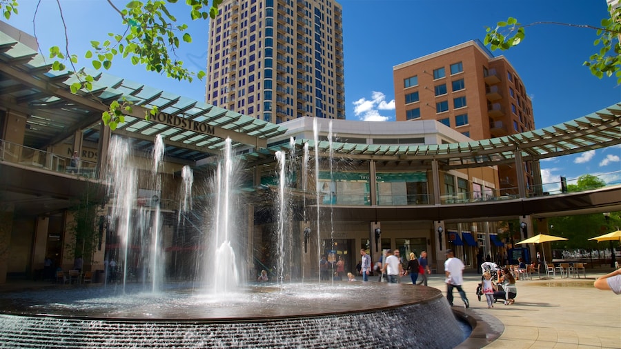 City Creek Center som viser moderne arkitektur og et springvand