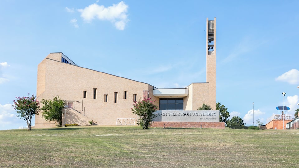 Austin_HustonTillotsonUniversity_6238401-6