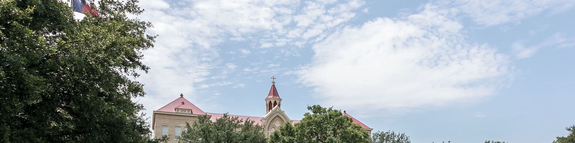 Austin_StEdwardsUniversity_6238405-2