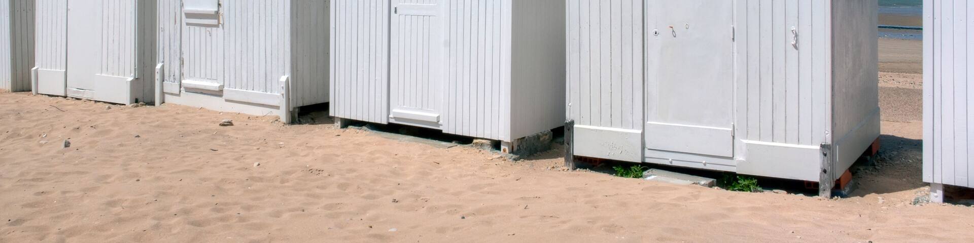 Cabines de plage - Bernieres-Sur-Mer