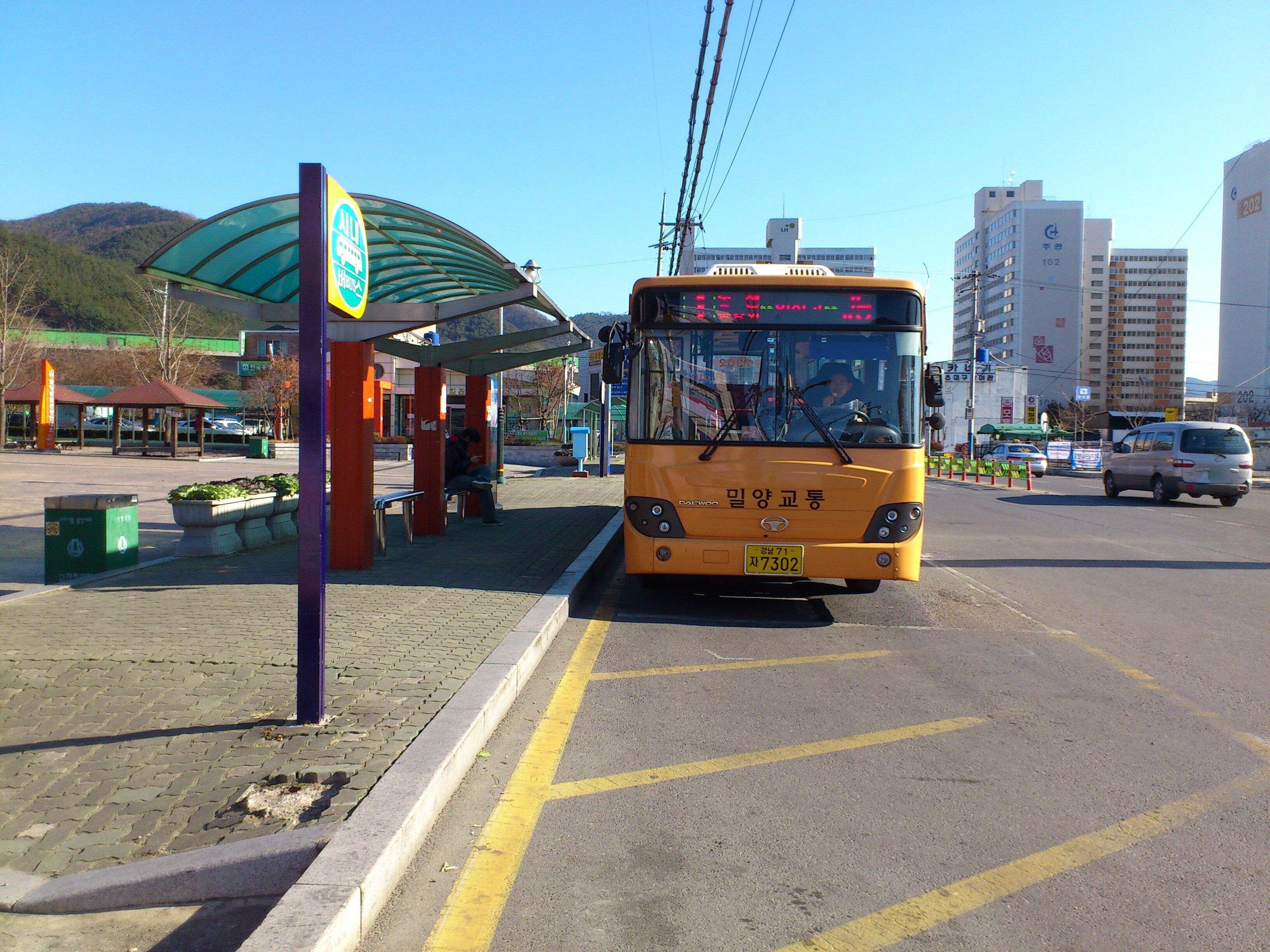 밀양시내버스 7302호 차량.