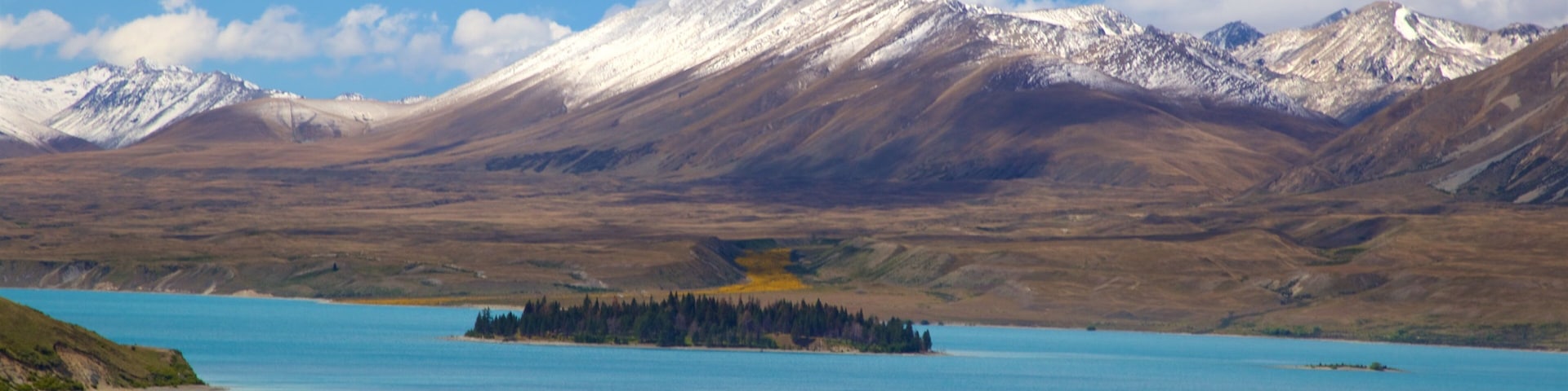 Mount John Observatory showing tranquil scenes, a lake or waterhole and landscape views