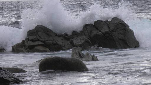 Océan depuis la presqu'île Saint-Laurent à Porspoder (Finistère, France).