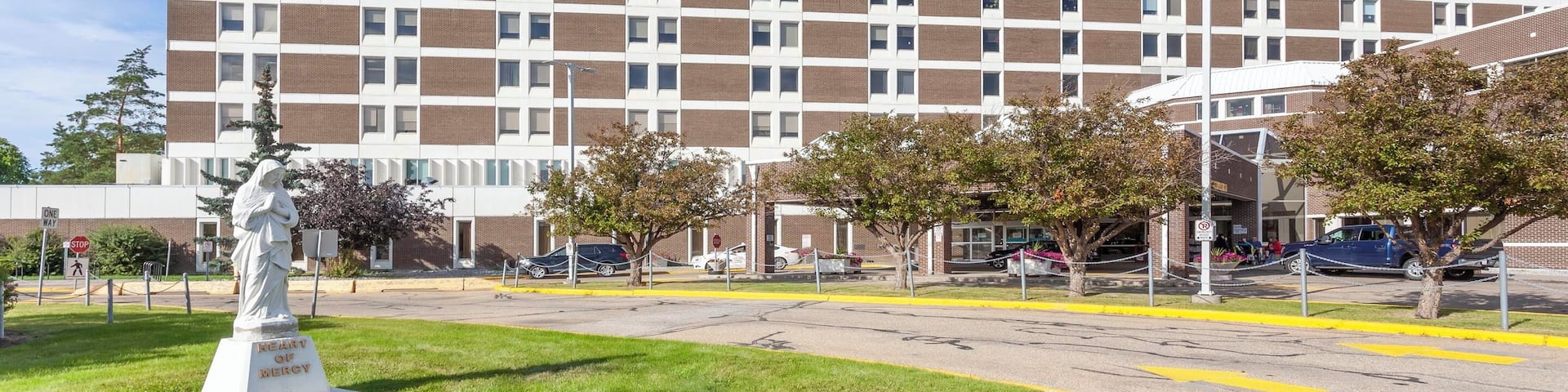Edmonton_MisericordiaCommunityHospital_6239923-4