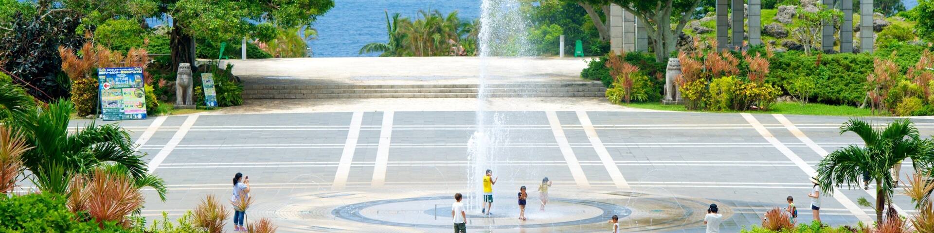 Ocean Expo Memorial Park das einen Springbrunnen, Platz oder Plaza und allgemeine Küstenansicht
