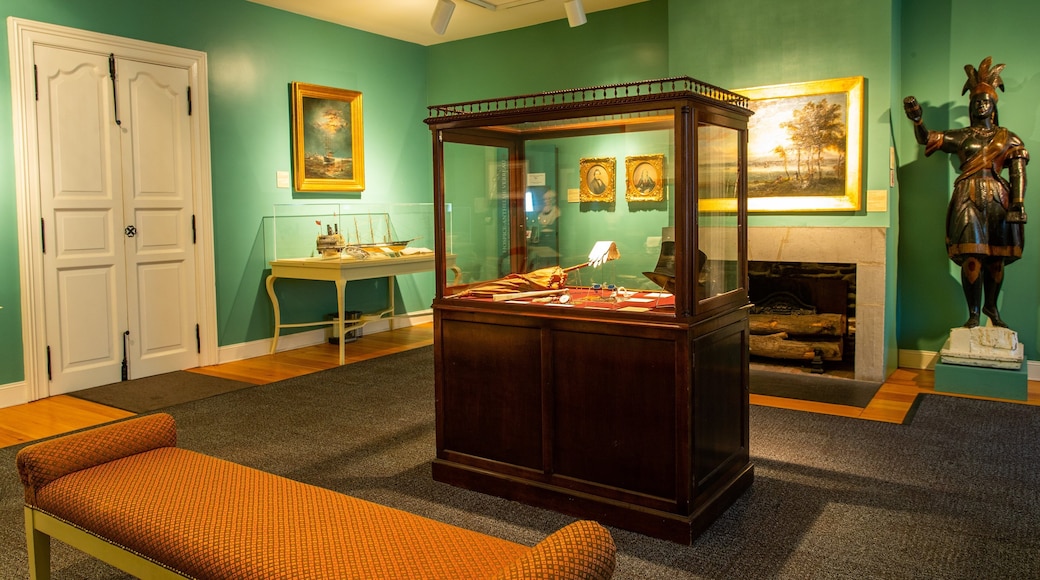 Chateau Ramezay Museum showing interior views and heritage elements