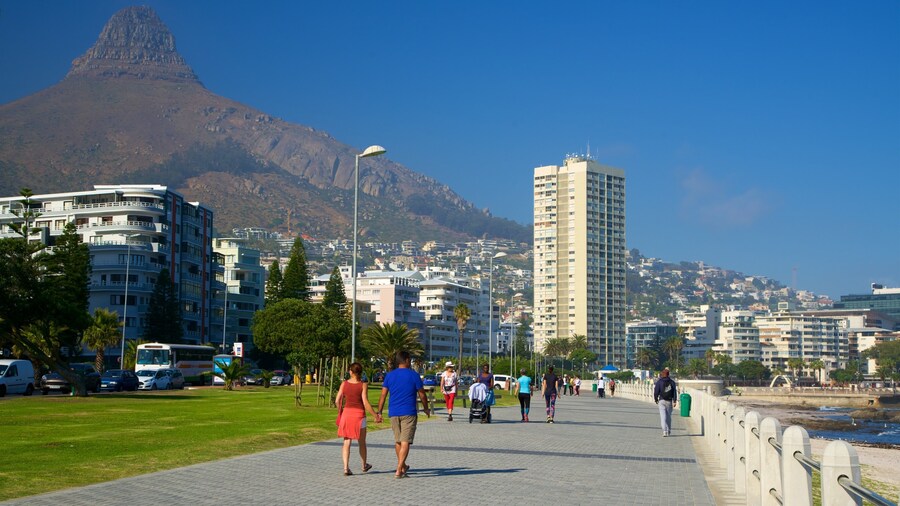 Milton Beach ofreciendo una ciudad y también un gran grupo de personas