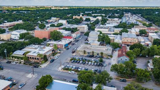 مدينة كارنس