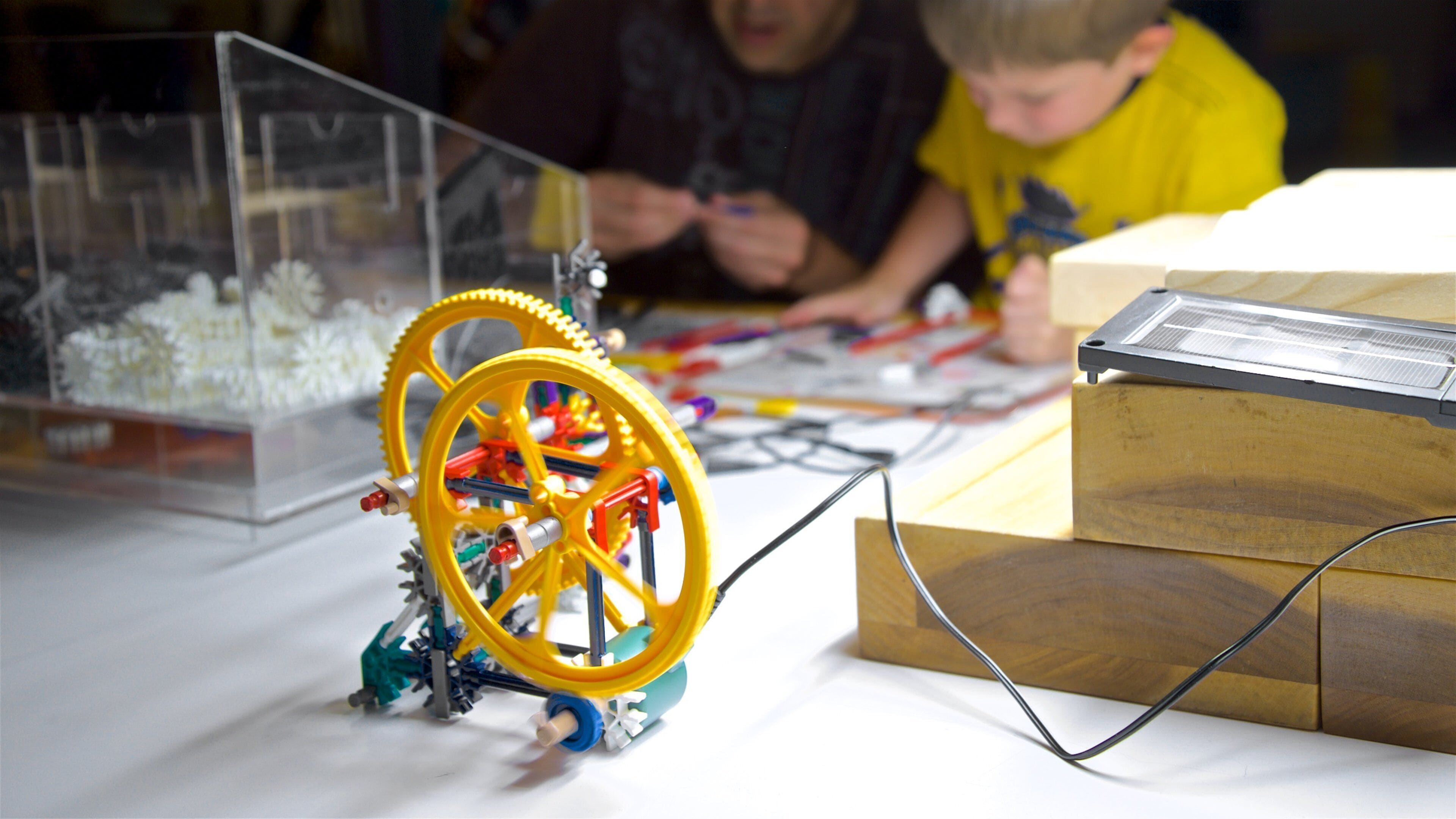 Wonderlab Science Museum showing interior views as well as a family