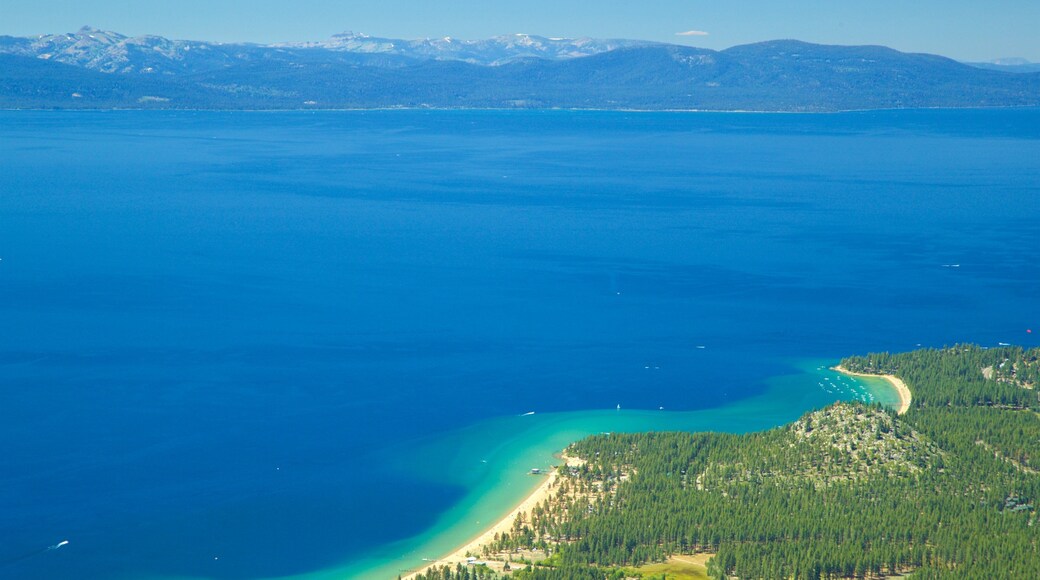 Gondola at Heavenly mostrando situaciones tranquilas y un lago o laguna