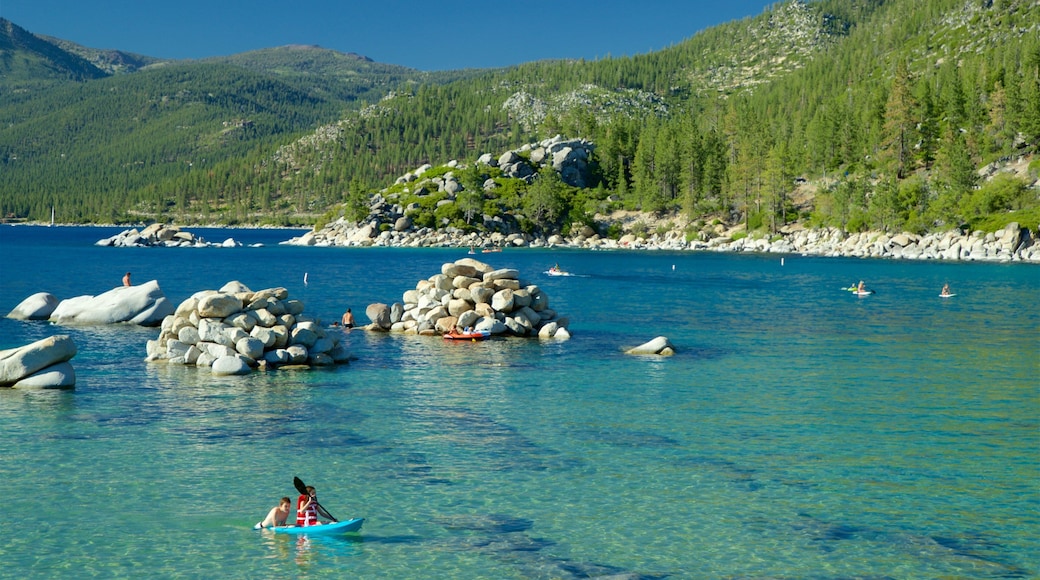 沙港 设有 綜覽海岸風景, 崎嶇的海岸線 和 皮划艇或獨木舟