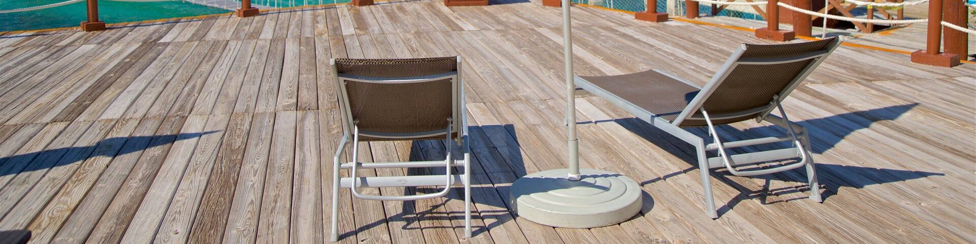 Dolphin Discovery featuring a pool and a luxury hotel or resort