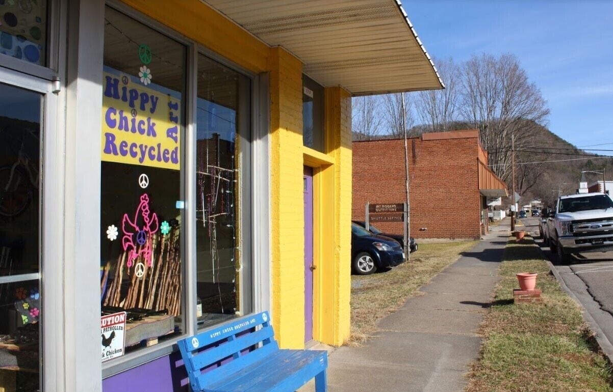 This photo of the store Hippy Chick Recycled Art was taken in Damascus, VA. The Hippy Chick Recycled Art is a place where the owner sells artwork that has been made from recycled glass and lamps. This image captures the desire to help keep a clean environment that many residents with in Appalachia have. Also, there is this stereotype in Appalachia that if you are not a hillbilly then you must be a hippie with this tree hugger mentality. Within the image there are multiple peace signs further emphasizing the tropes associated with hippie culture. Overall the photo demonstrates that there is still a hippie mentality of peace, love, and conservation present in the Appalachian Mountains.
#appalachianechoes