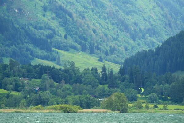 Zeller See og byder pÄ en sÞ eller et vandhul, skovomrÄder og fredfyldte omgivelser