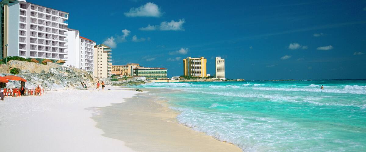 Mexico, Cancun Beach, Crashing waves on the beach
