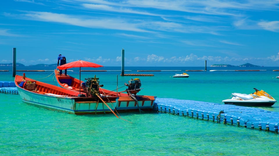 Samae Beach showing general coastal views and boating