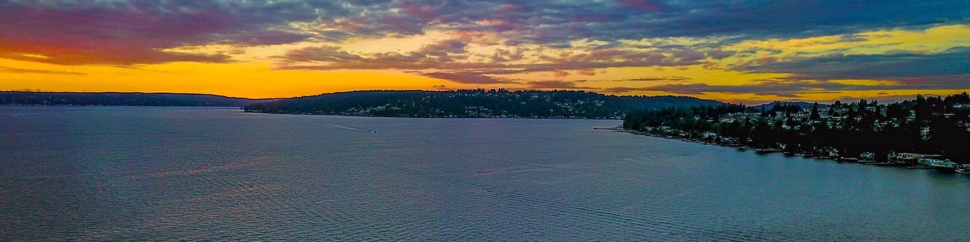 Gorgeous skies!! #sunset #lake #washington #seattle #pnw #sky #drone