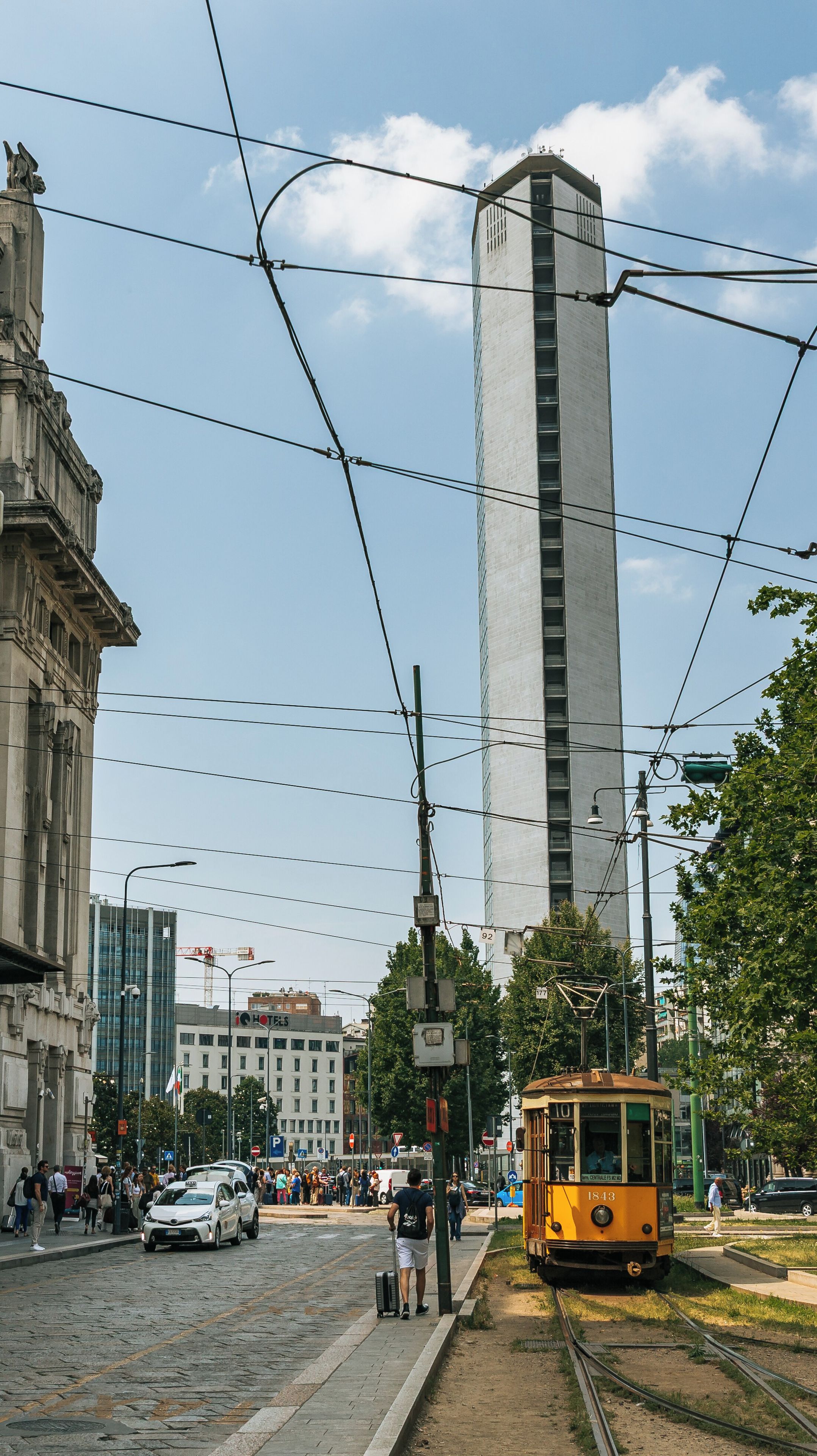 Pirelli Tower