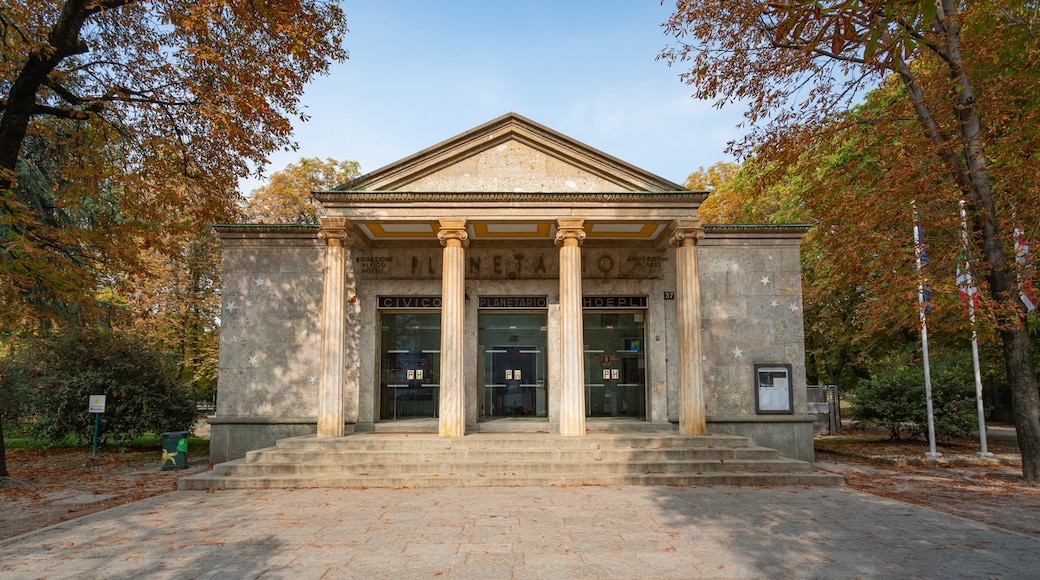 Planetario di Milano featuring heritage architecture