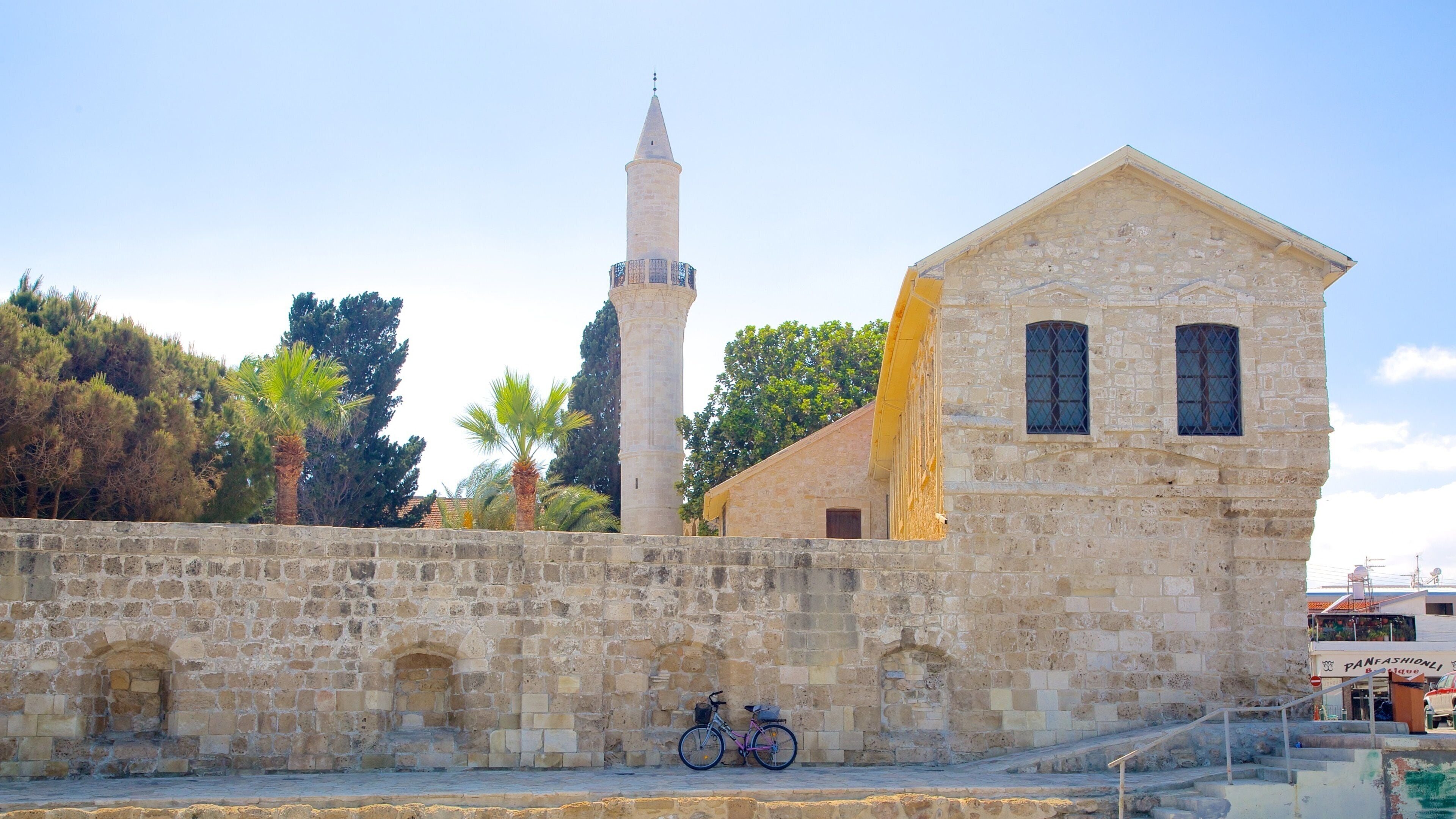 Larnaca Fort which includes heritage architecture and a castle