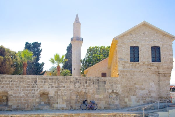 Larnaca Fort which includes heritage architecture and a castle