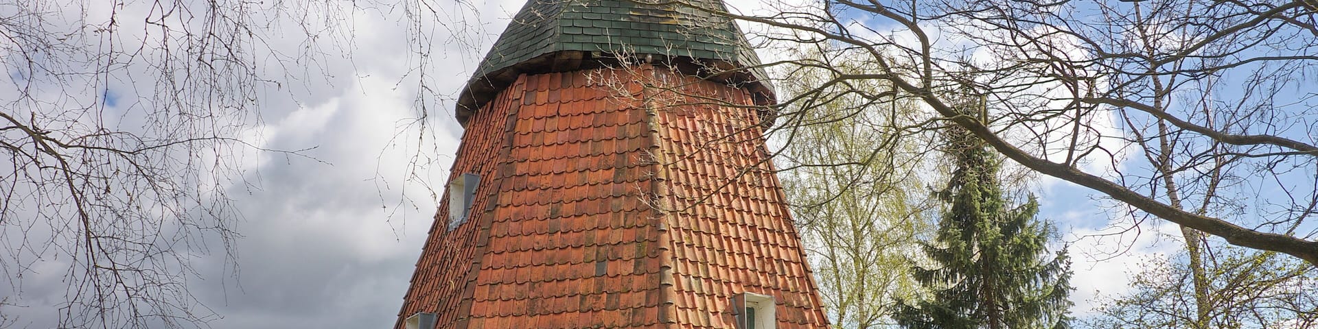 Holländerwindmühle von 1853 in Mellendorf (Wedemark), Niedersachsen, Deutschland