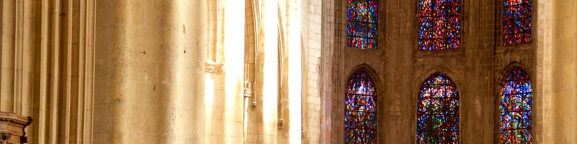 Saint-Vulfran Cathedral showing heritage architecture, heritage elements and a church or cathedral