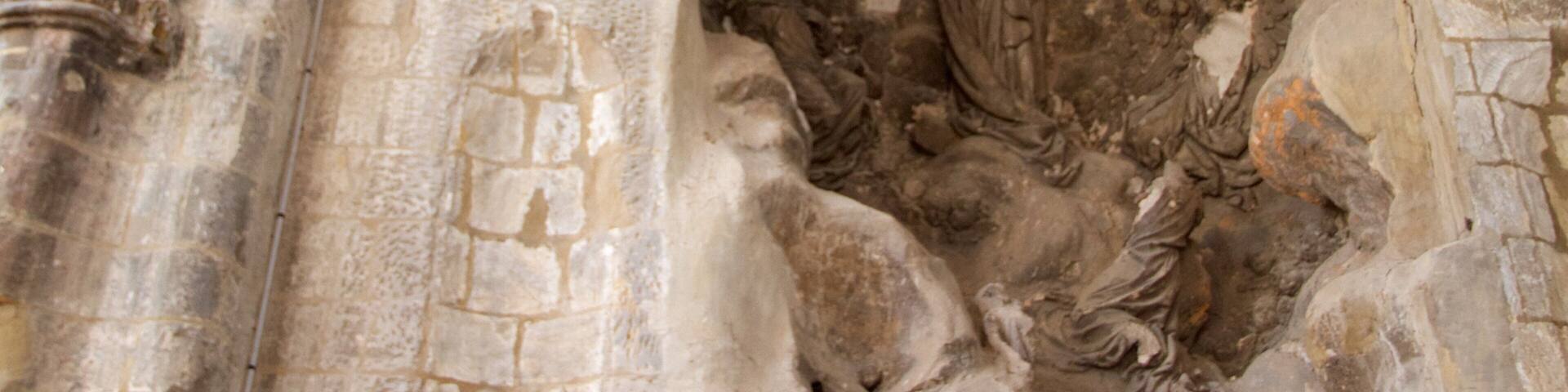 Saint-Vulfran Cathedral showing a church or cathedral and heritage elements