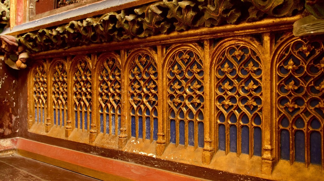 Saint-Vulfran Cathedral showing a church or cathedral and heritage elements