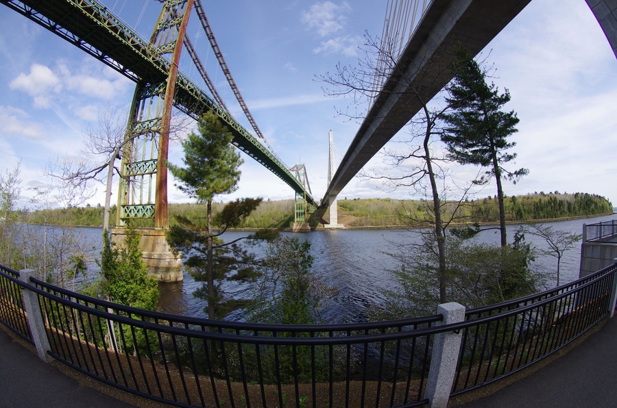 The old and new bridges side by side. You can go to an observation deck at the top of one of the new bridges towers. #OnTheRoad