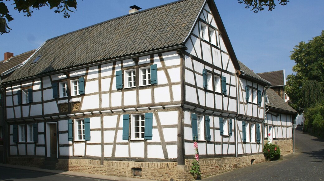 Half-timbered house in Alfter, Hertersplatz 13
