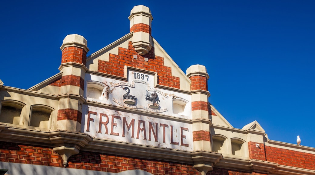 Fremantle Markets showing signage and heritage elements