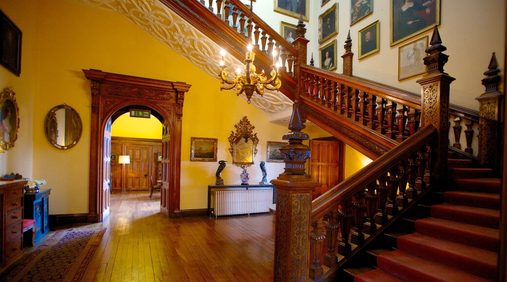 알리 홀 을 보여주는 실내 전경 과 문화유산 건축