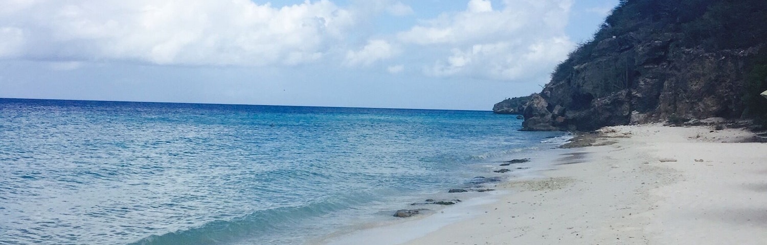 Nice little beach on Curaçao Island. Perfect for snorkeling:)