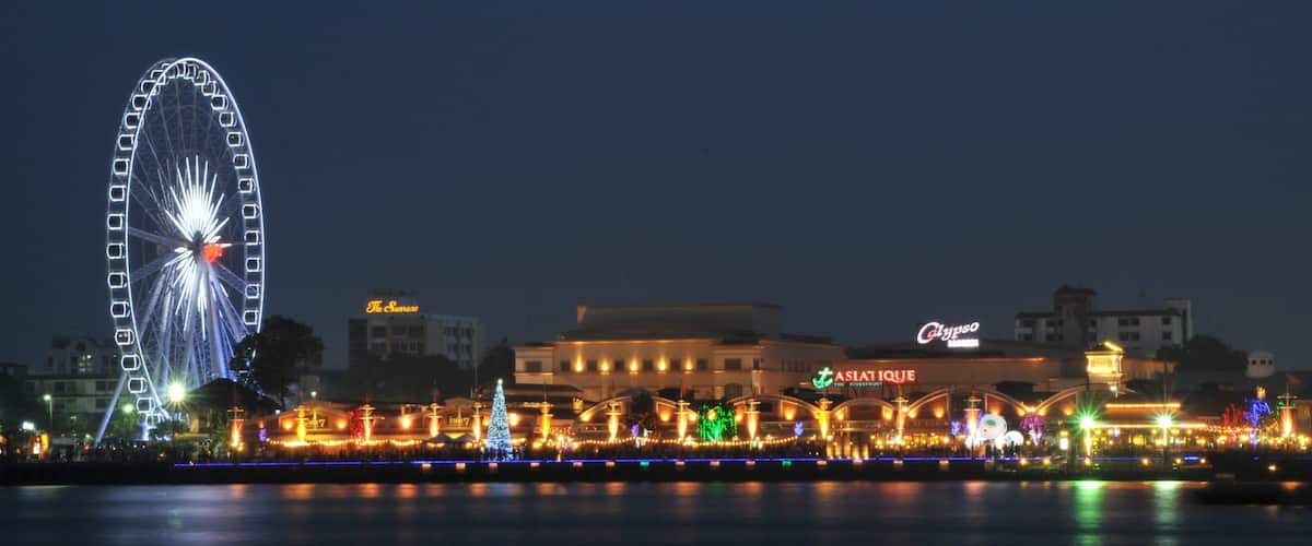 Asiatique The Riverfront