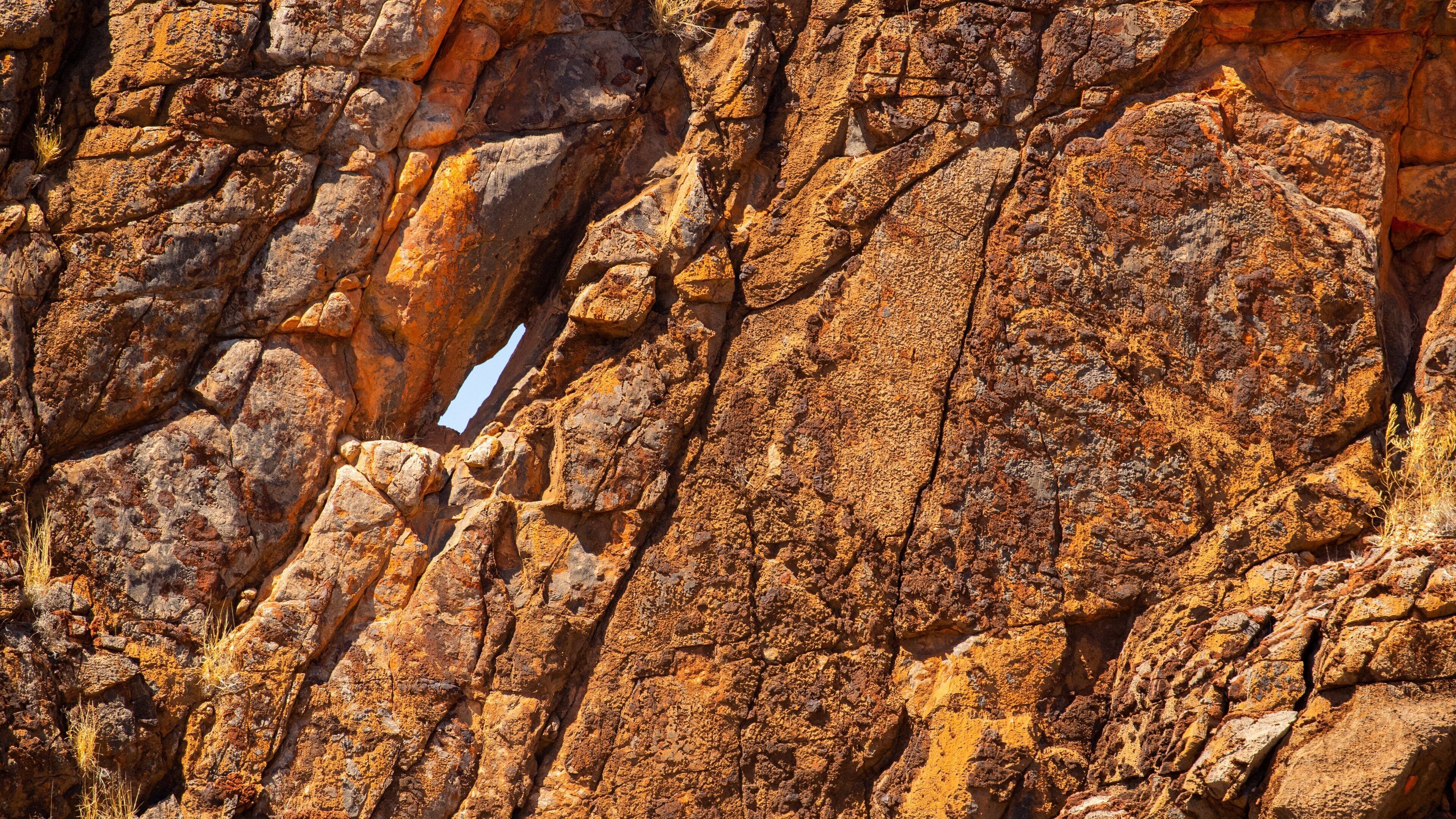 Corroboree Rock Conservation Reserve showing a gorge or canyon