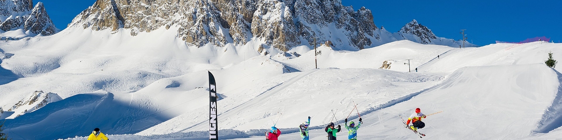 Estação de Esqui Tignes que inclui esqui na neve, montanhas e neve