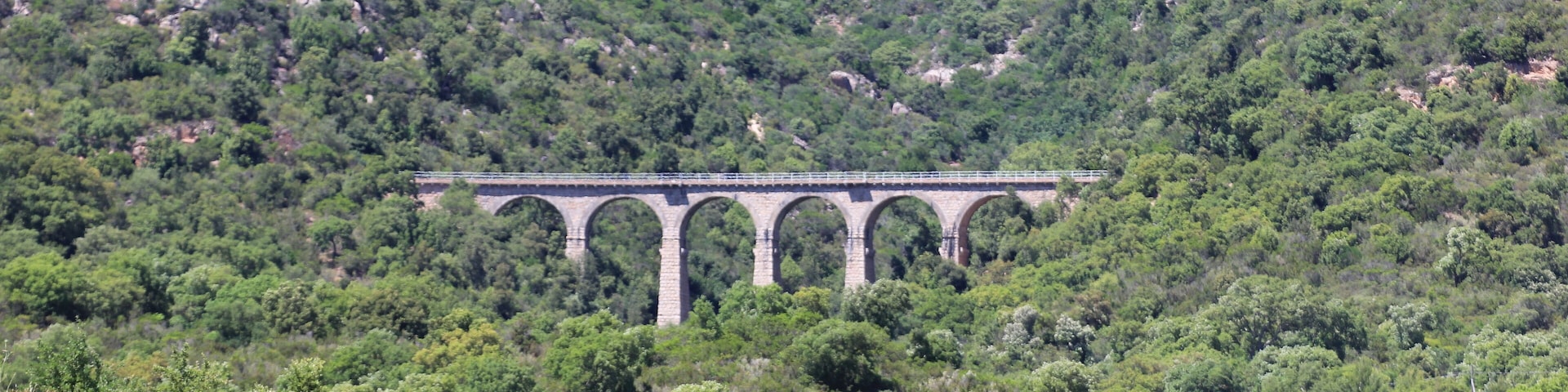 Viadotto a 6 luci (m. 8) al km 73+010