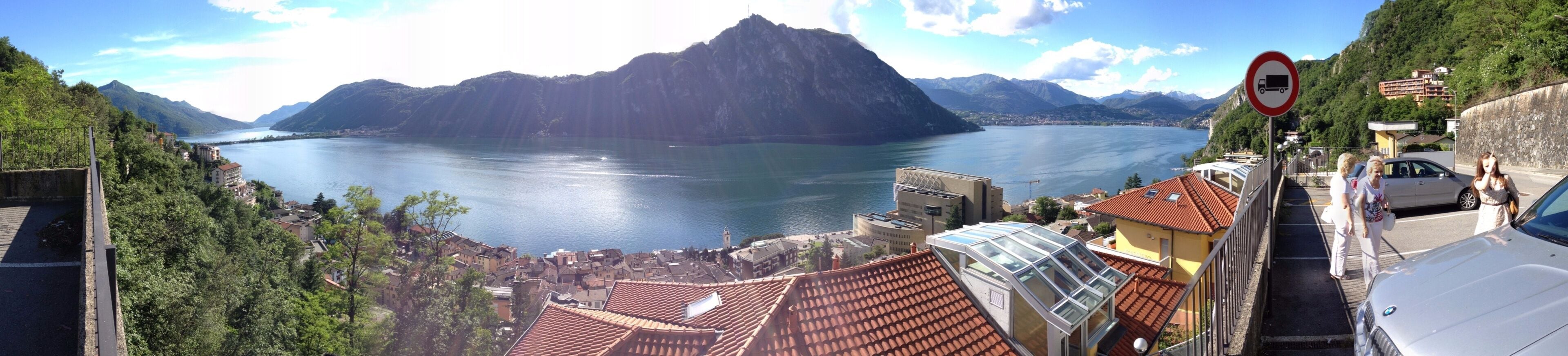 Вид на озеро Лугано и Campione