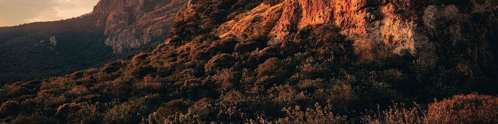 Scenic view of the Canon de la Garita, Sierra Penjamo at sunrise in Guanajuato, Mexico